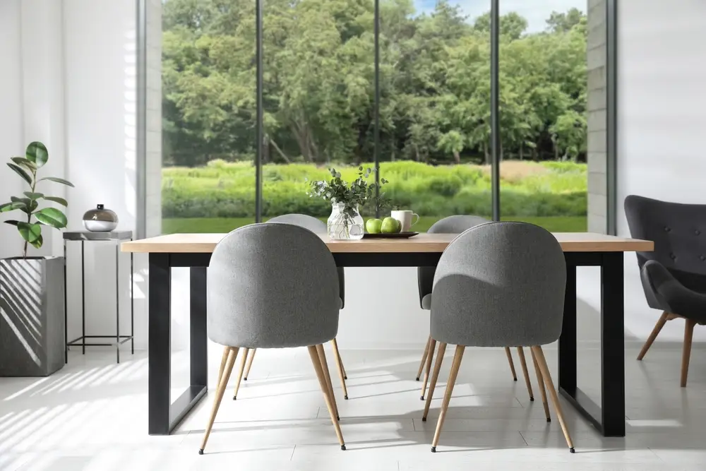 Comment choisir la table idéale pour votre salle à manger